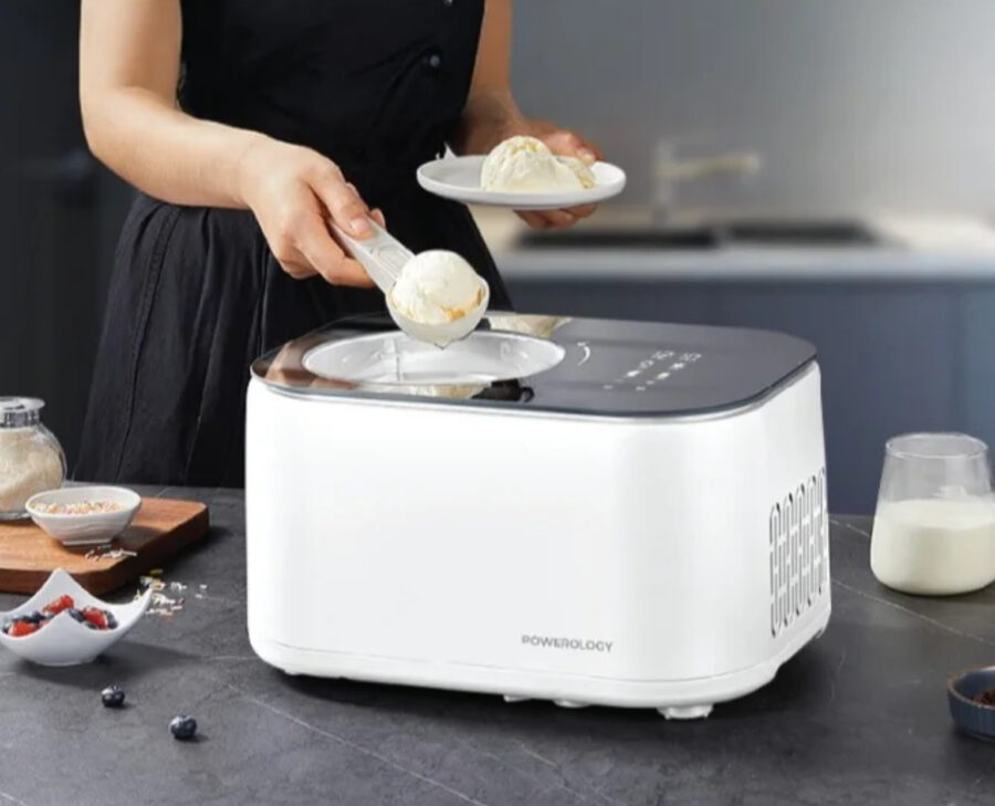 Ice cream & frozen yogurt machine